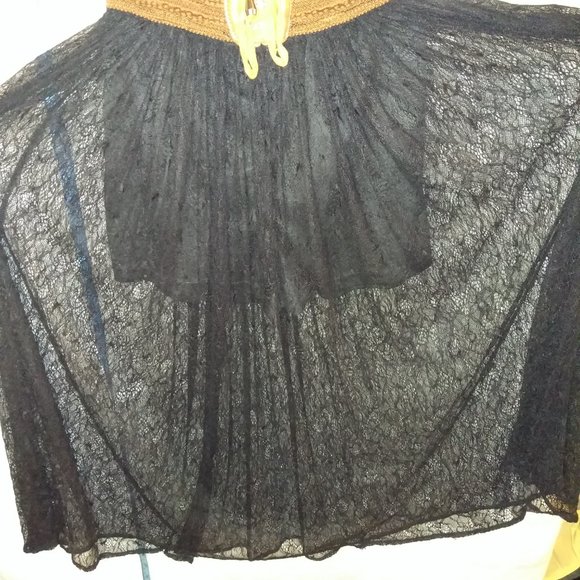 FAVLUX Flowy Sheer Lace Skirt W/ built in shorts! Small - Picture 12 of 13